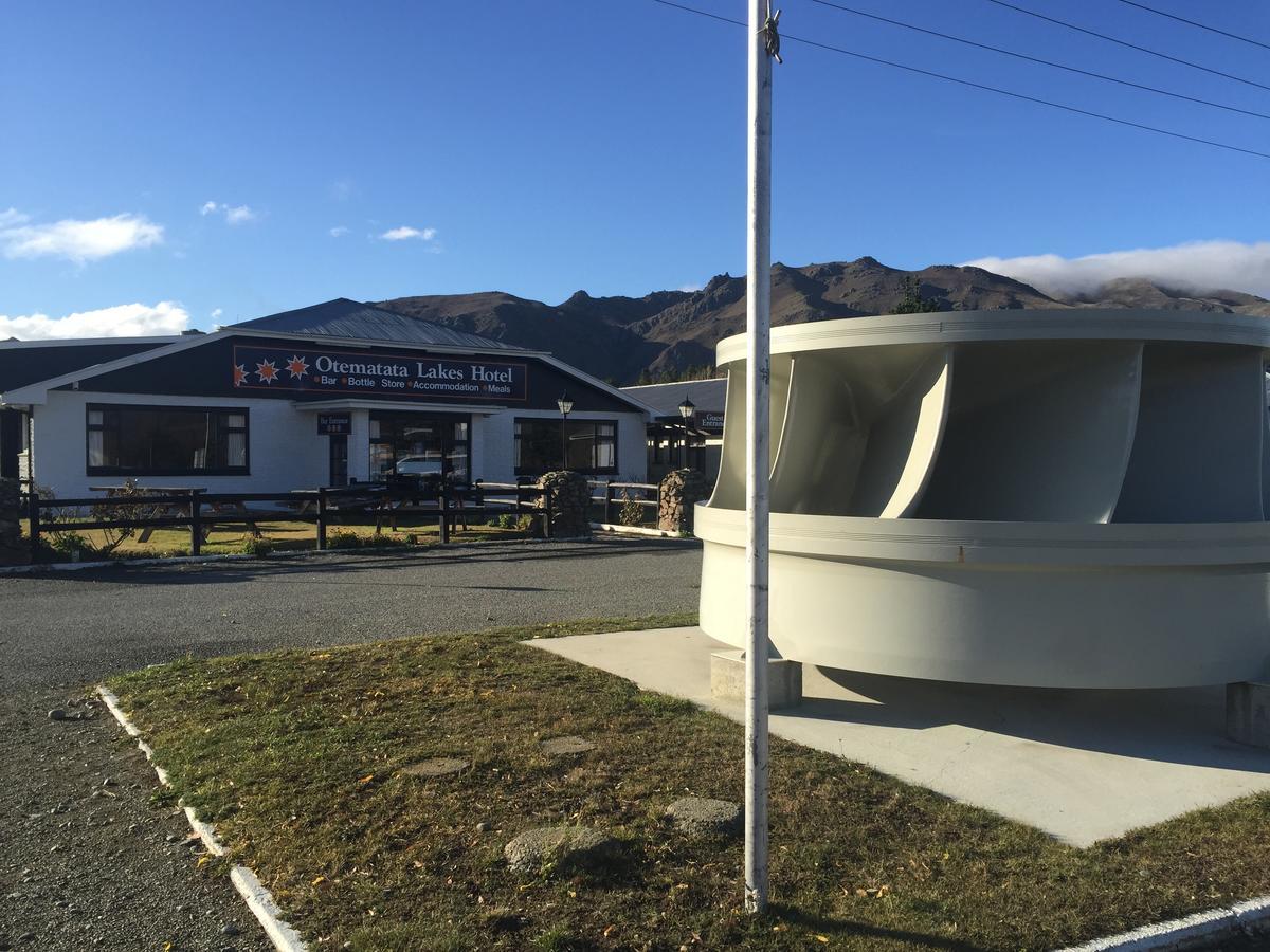 Otematata's Dam Pub Hotel