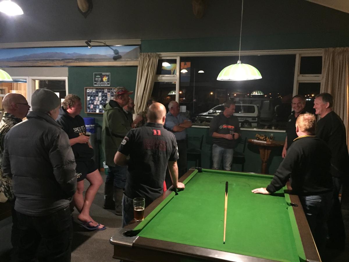 Otematata's Dam Pub